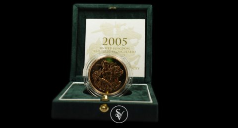 2005 Elizabeth II Five pounds gold BU